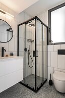 Mate GEORGE - By HOMY