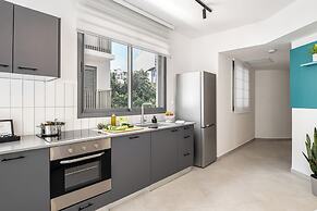 Mate GEORGE - By HOMY