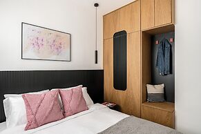 Mate GEORGE - By HOMY