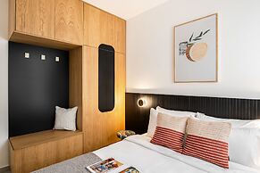 Mate GEORGE - By HOMY