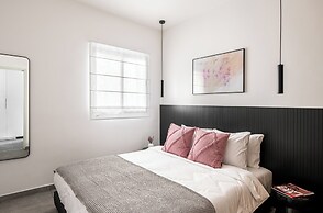 Mate GEORGE - By HOMY