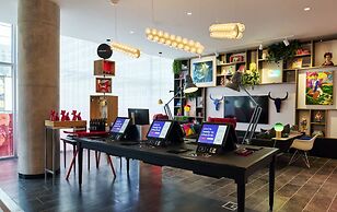 citizenM Austin Downtown