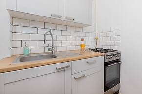 Pet-friendly Studio Gdansk by Renters