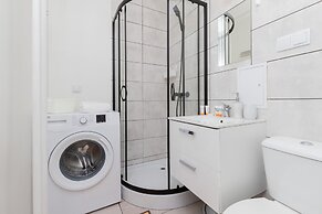 Pet-friendly Studio Gdansk by Renters