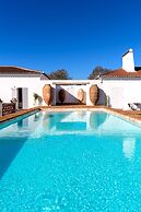 Cenoura-Brava Villas & Suites.