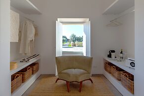 Cenoura-Brava Villas & Suites.