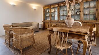 Cenoura-Brava Villas & Suites.