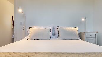 Cenoura-Brava Villas & Suites.