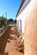 Cenoura-Brava Villas & Suites.