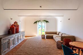 Cenoura-Brava Villas & Suites.