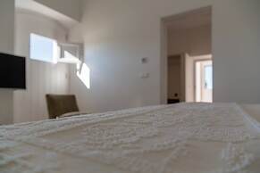 Cenoura-Brava Villas & Suites.