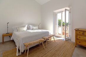 Cenoura-Brava Villas & Suites.