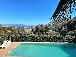 Villa Mas d'Azur By Estates Cannes