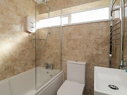 Wren's Nest Manorcombe