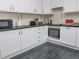 Wren's Nest Manorcombe