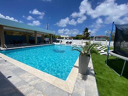 Luxury 5BD Loft in Prime Location