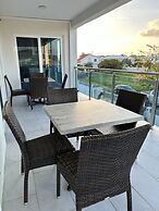 Luxury 5BD Loft in Prime Location