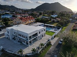 Luxury 5BD Loft in Prime Location
