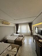 Eras Hotel