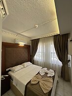 Eras Hotel