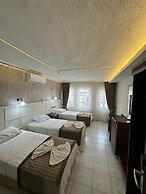 Eras Hotel