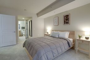 Nice 2BR Condo at Pentagon City