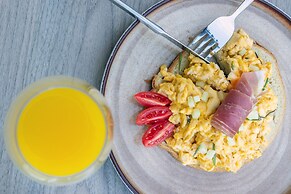 ACRO Upscale Residences