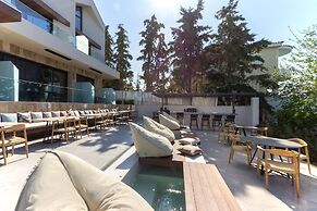 ACRO Upscale Residences