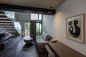 ACRO Upscale Residences