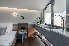 ACRO Upscale Residences