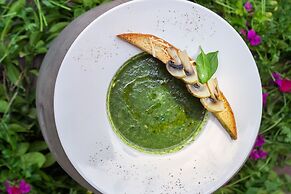 ACRO Upscale Residences