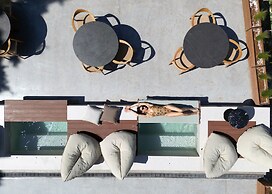 ACRO Upscale Residences