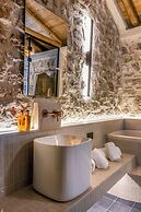 ACRO Upscale Residences