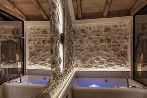 ACRO Upscale Residences