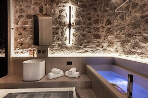 ACRO Upscale Residences