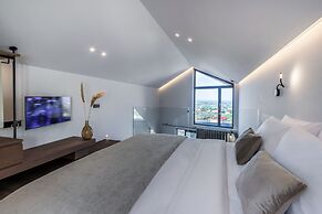 ACRO Upscale Residences