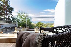 ACRO Upscale Residences