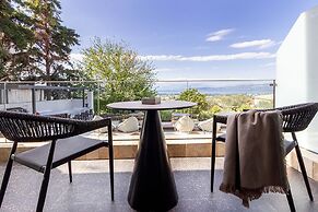 ACRO Upscale Residences