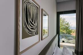 ACRO Upscale Residences