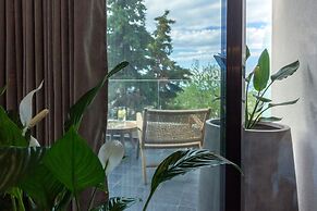 ACRO Upscale Residences