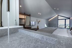 ACRO Upscale Residences