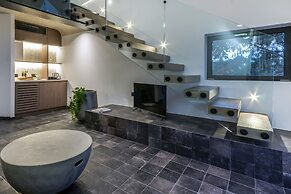 ACRO Upscale Residences