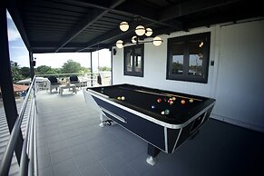 The Good Vibes House