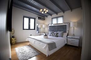 The Good Vibes House