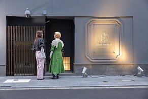 ONE WORLD Sakaisuji Hommachi