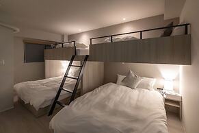 ONE WORLD Sakaisuji Hommachi