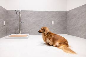 ONE WORLD Sakaisuji Hommachi