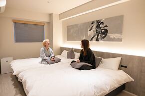 ONE WORLD Sakaisuji Hommachi