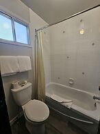 Howard Johnson by Wyndham Edson