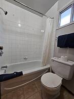 Howard Johnson by Wyndham Edson